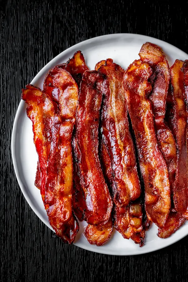 BLTに使用する熟成ベーコン